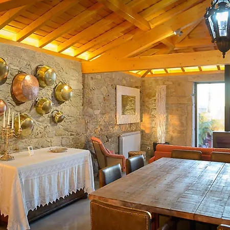 Casa Das Camelias * Riba de Ancora